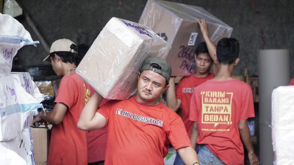 jasa ekspedisi jakarta kupang tarif murah saceexpress klik logistics cargo terbaik